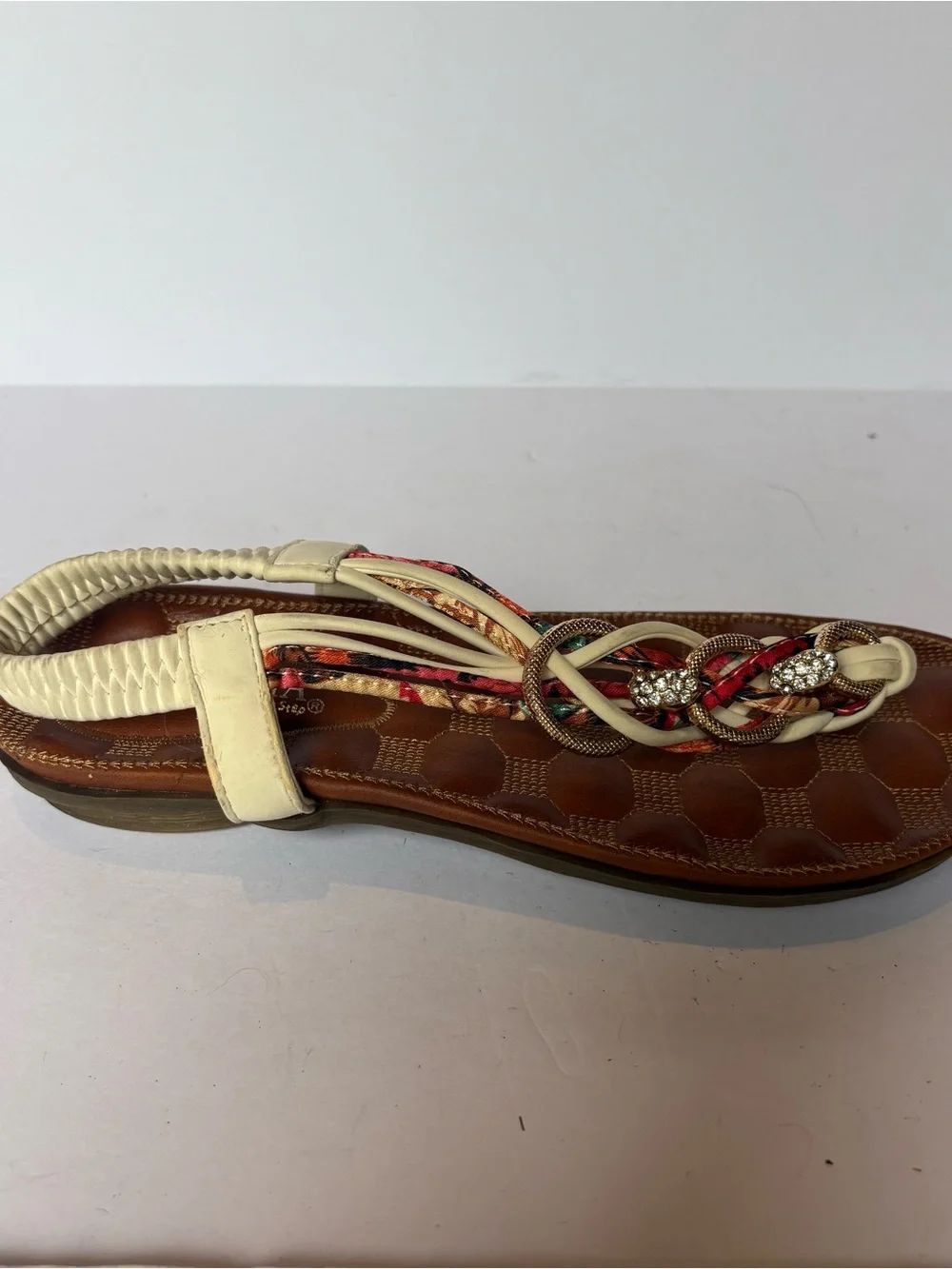 Beautiful Patrizia Women’s Cream/Gold Multi Thong Sandals Size 36
